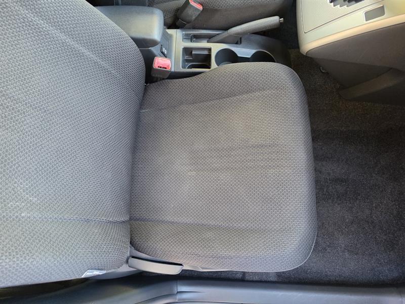 Scion xB 5-Door Wagon 5-Spd MT 2010