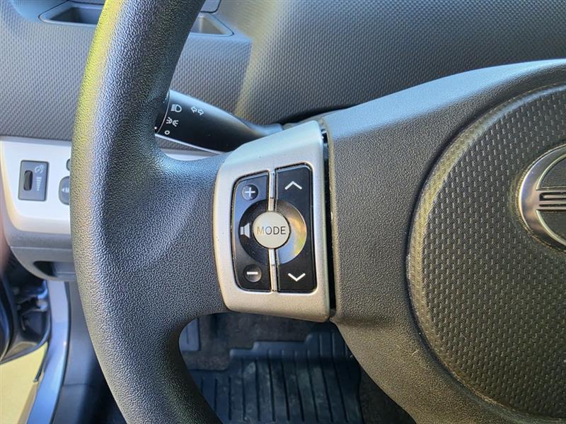 Scion xB 5-Door Wagon 5-Spd MT 2010