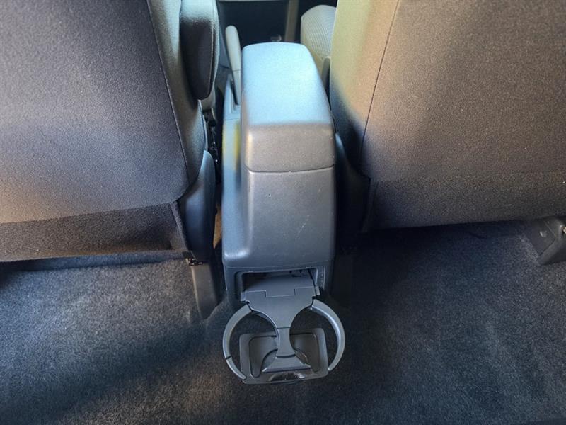 Scion xB 5-Door Wagon 5-Spd MT 2010