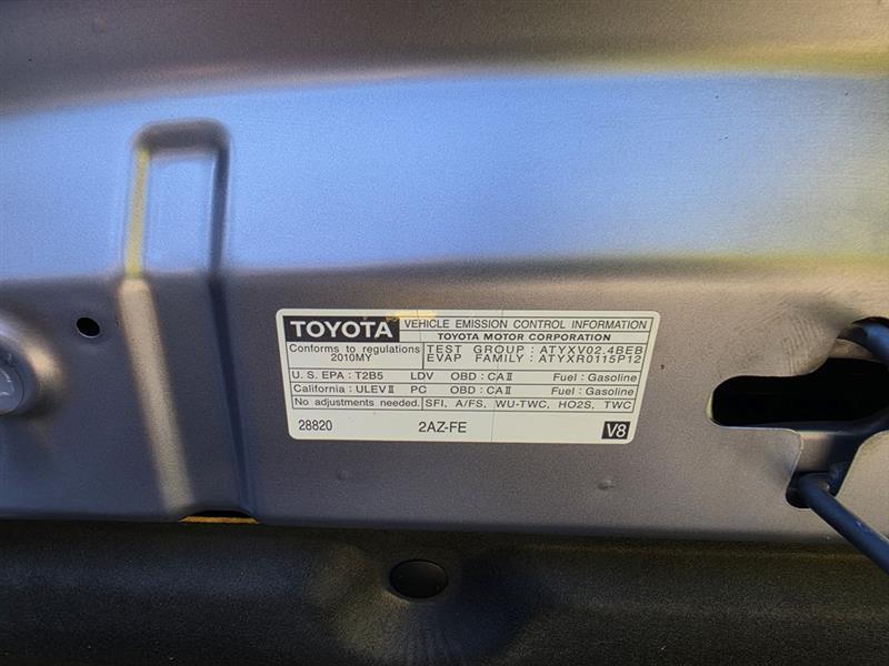 Scion xB 5-Door Wagon 5-Spd MT 2010