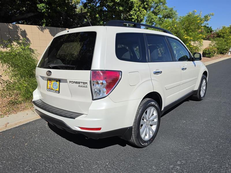 Subaru Forester 2.5X Premium 2012