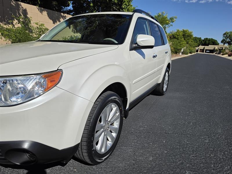 Subaru Forester 2.5X Premium 2012