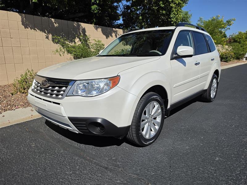 Subaru Forester 2.5X Premium 2012