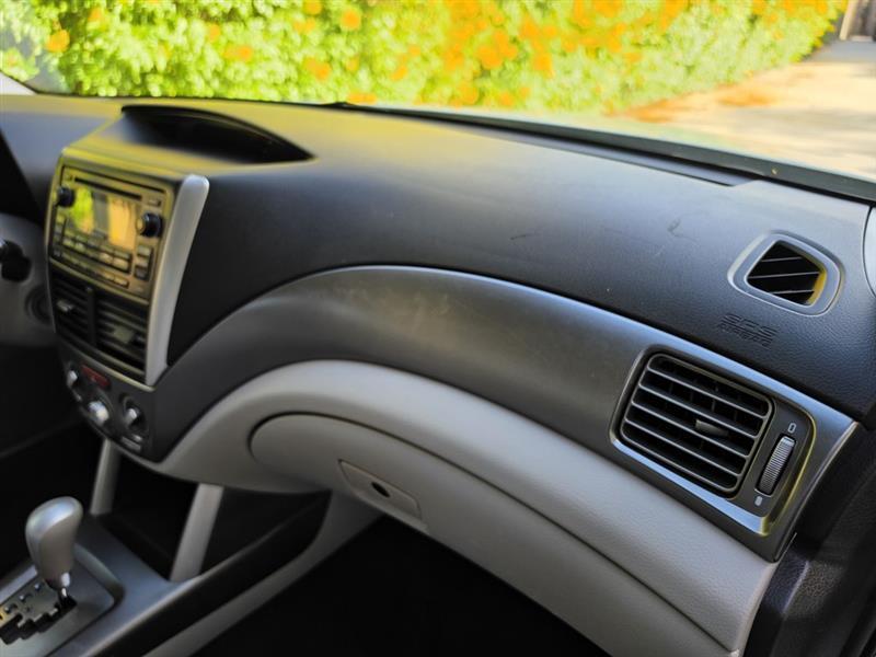 Subaru Forester 2.5X Premium 2012
