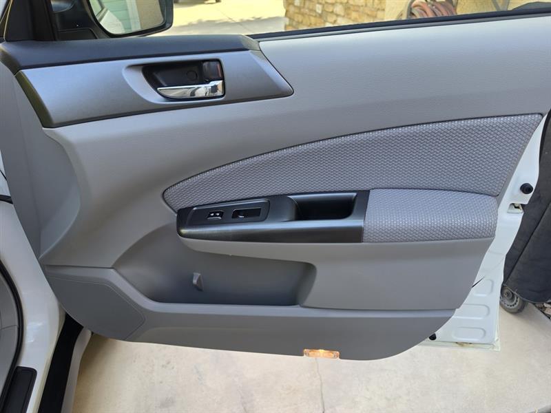 Subaru Forester 2.5X Premium 2012