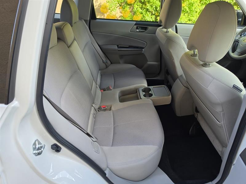 Subaru Forester 2.5X Premium 2012