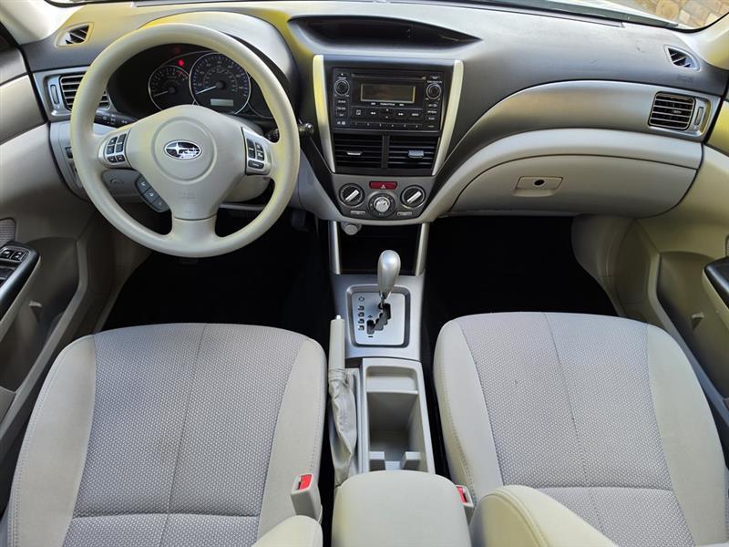 Subaru Forester 2.5X Premium 2012