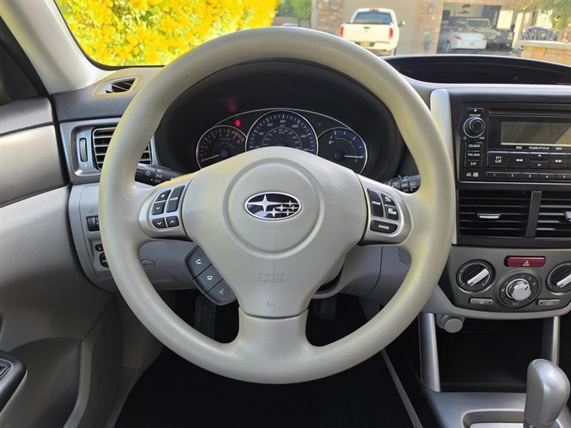 Subaru Forester 2.5X Premium 2012