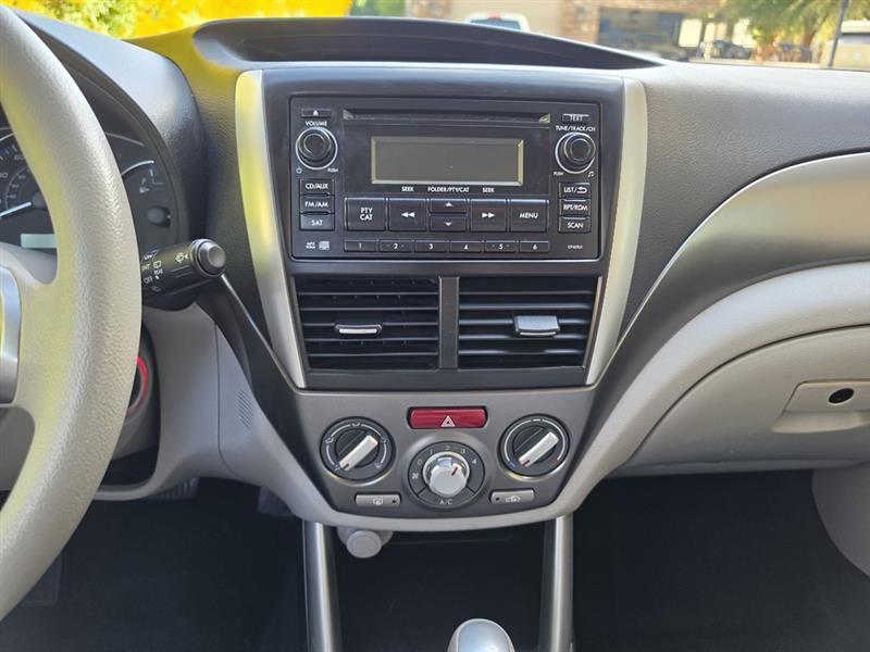 Subaru Forester 2.5X Premium 2012