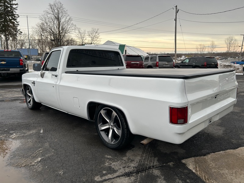 Chevrolet R10 Regular Cab 2WD 1987