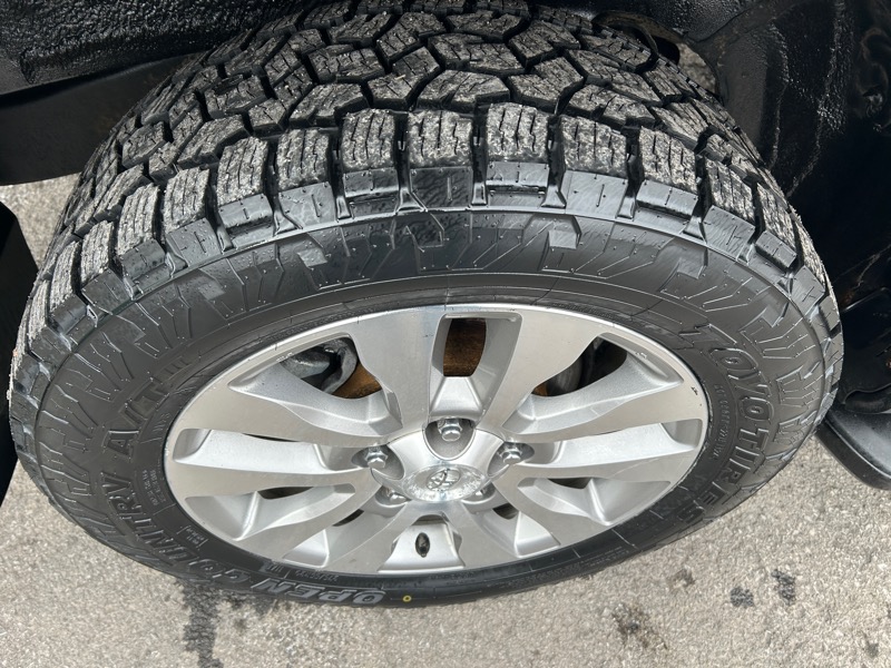 Toyota Sequoia Limited 4WD 2012