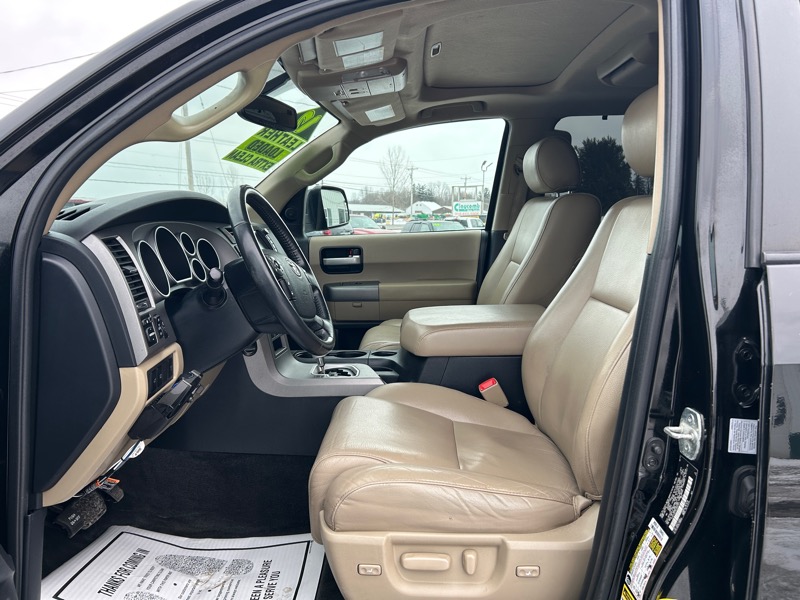 Toyota Sequoia Limited 4WD 2012