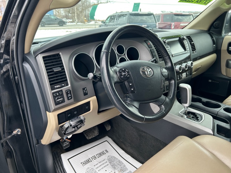 Toyota Sequoia Limited 4WD 2012