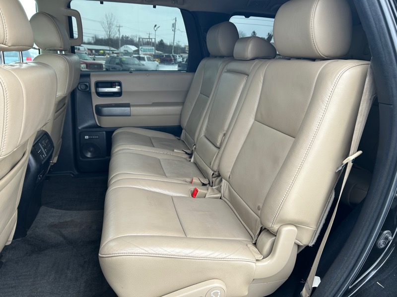 Toyota Sequoia Limited 4WD 2012