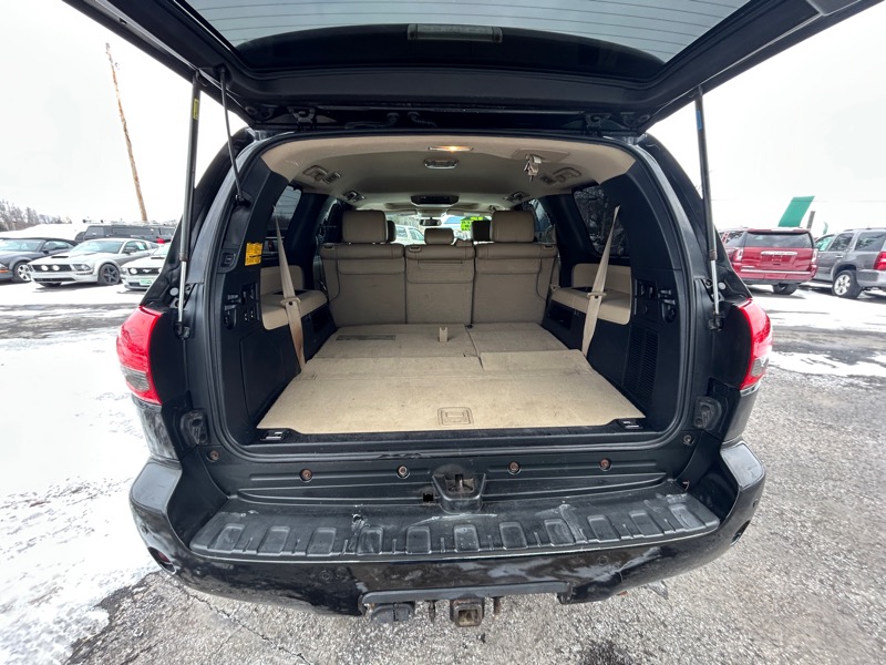 Toyota Sequoia Limited 4WD 2012