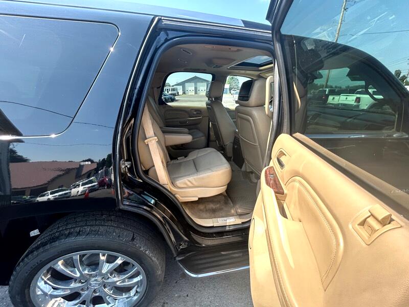 Cadillac Escalade AWD 2011 Cadillac Escalade AWD 2011