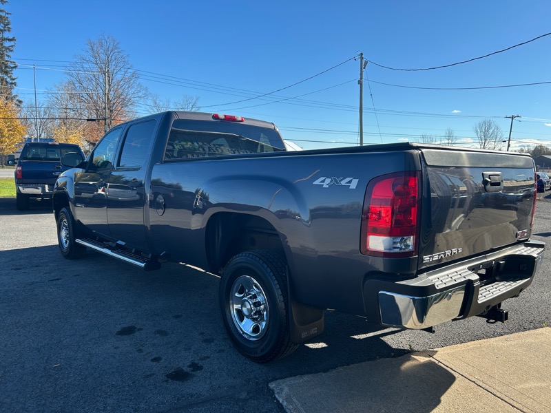 GMC Sierra 2500HD SLE Crew Cab Long Box 4WD 2010 GMC Sierra 2500HD SLE Crew Cab Long Box 4WD 2010