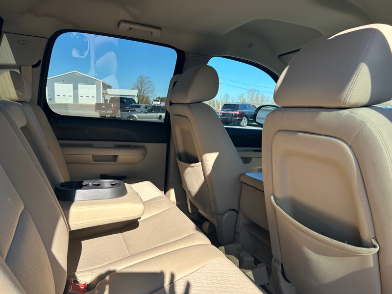 GMC Sierra 2500HD SLE Crew Cab Long Box 4WD 2010 GMC Sierra 2500HD SLE Crew Cab Long Box 4WD 2010