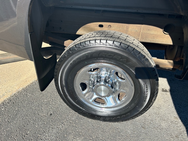 GMC Sierra 2500HD SLE Crew Cab Long Box 4WD 2010 GMC Sierra 2500HD SLE Crew Cab Long Box 4WD 2010