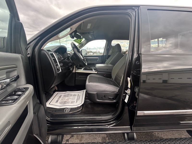 RAM 2500 SLT Crew Cab SWB 4WD 2014