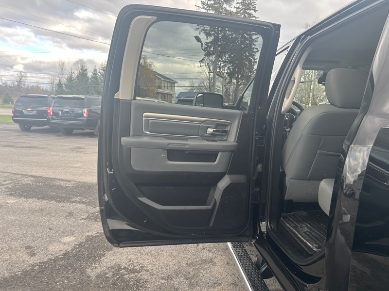 RAM 2500 SLT Crew Cab SWB 4WD 2014
