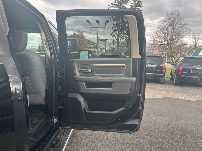 RAM 2500 SLT Crew Cab SWB 4WD 2014