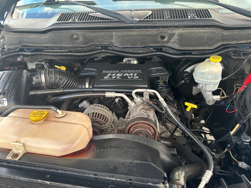 Dodge Ram 1500 Laramie Quad Cab Short Bed 4WD 2004