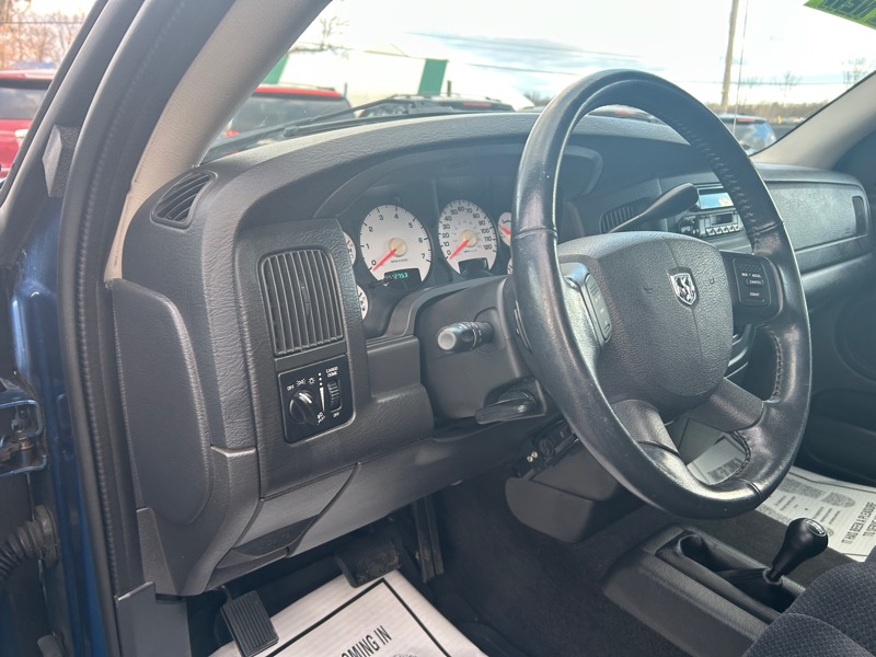 Dodge Ram 1500 Laramie Quad Cab Short Bed 4WD 2004