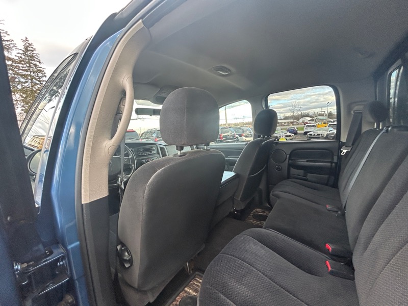 Dodge Ram 1500 Laramie Quad Cab Short Bed 4WD 2004