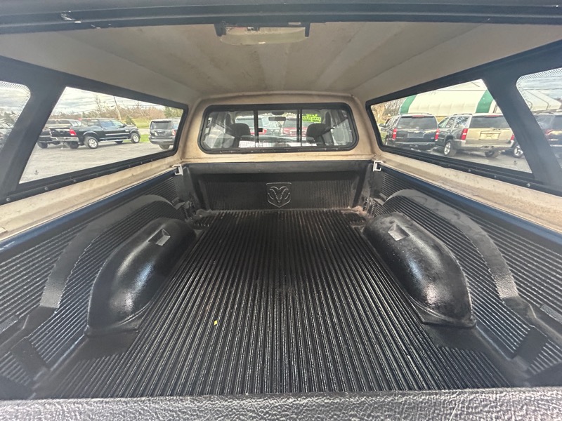 Dodge Ram 1500 Laramie Quad Cab Short Bed 4WD 2004