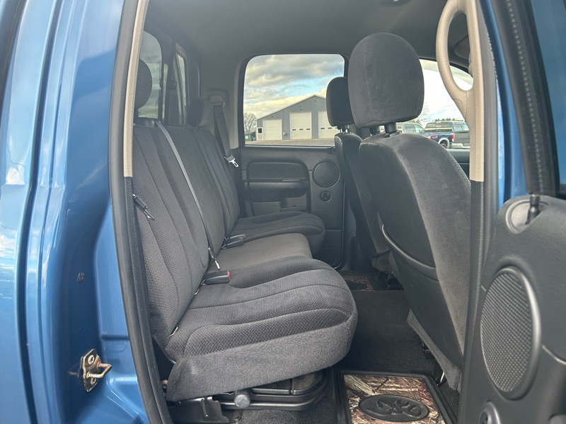 Dodge Ram 1500 Laramie Quad Cab Short Bed 4WD 2004