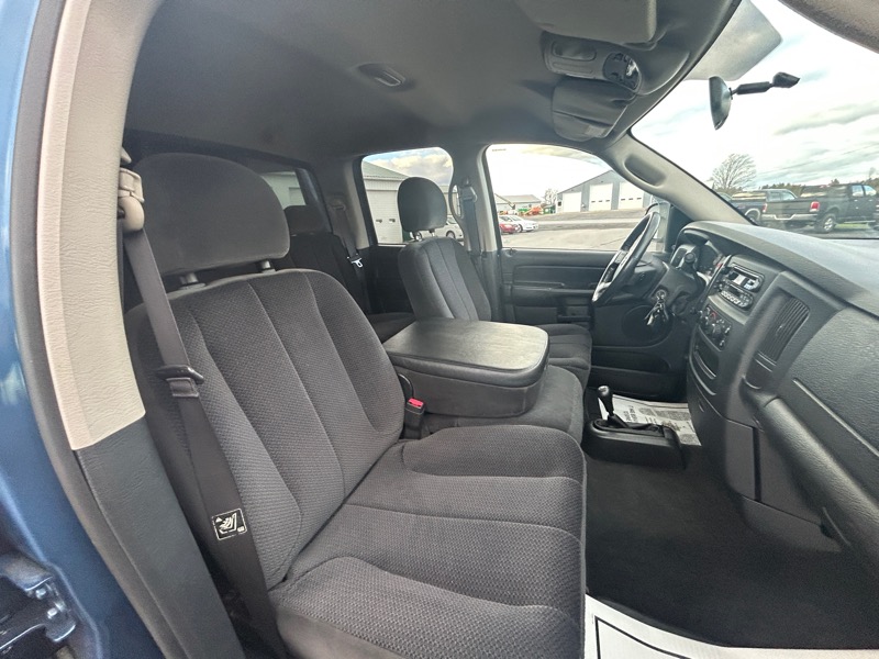 Dodge Ram 1500 Laramie Quad Cab Short Bed 4WD 2004