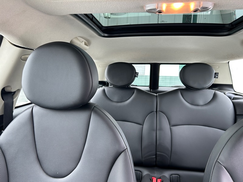 MINI Clubman Base 2012