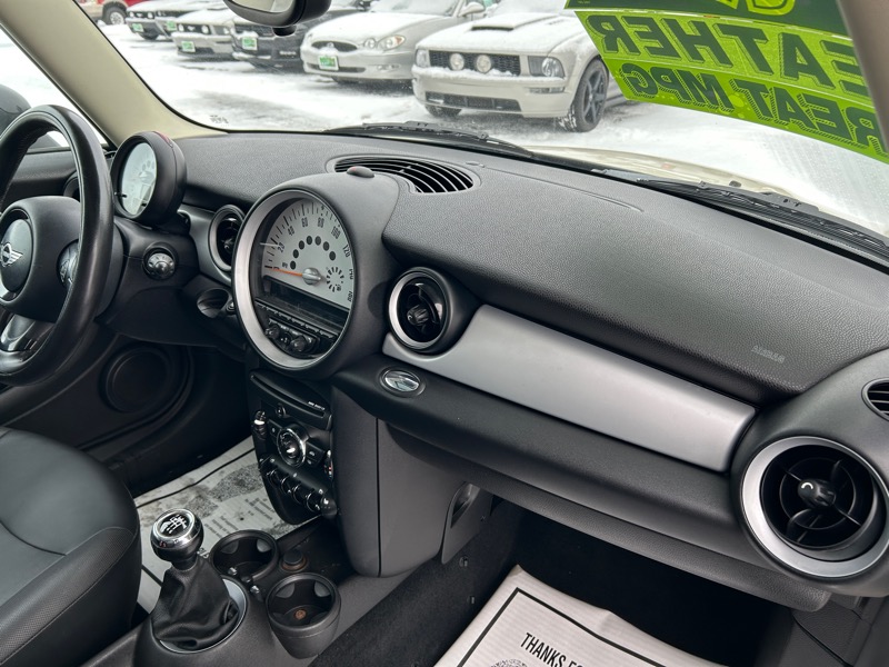 MINI Clubman Base 2012