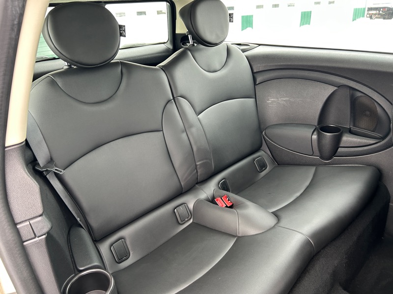 MINI Clubman Base 2012