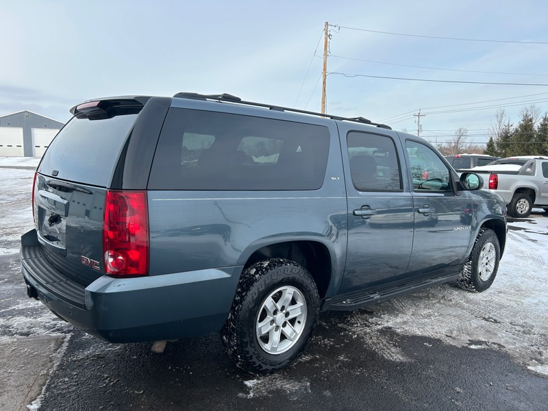 GMC Yukon XL SLT-2 1/2 Ton 4WD 2008