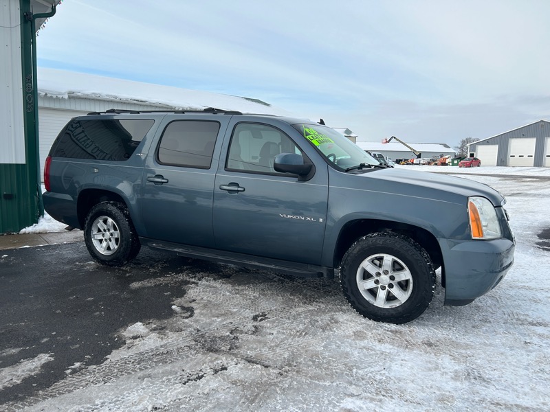 GMC Yukon XL SLT-2 1/2 Ton 4WD 2008