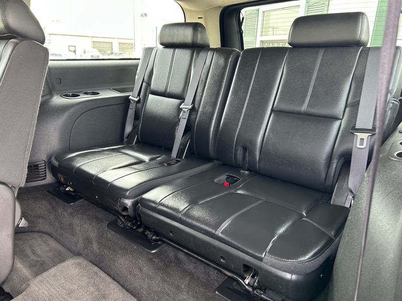 GMC Yukon XL SLT-2 1/2 Ton 4WD 2008