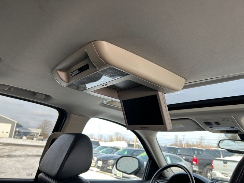 GMC Yukon XL SLT-2 1/2 Ton 4WD 2008