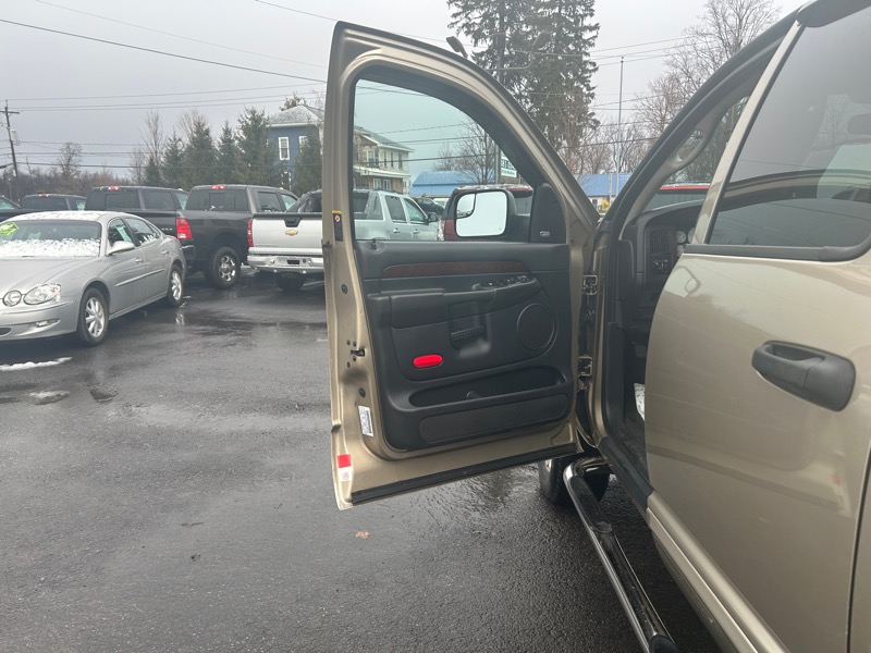 Dodge Ram 3500 ST Quad Cab Long Bed 4WD 2003