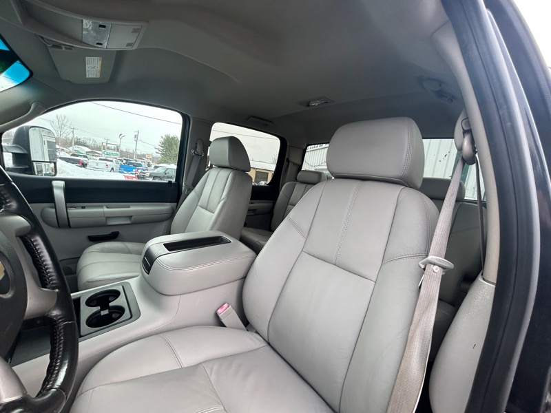 Chevrolet Silverado 2500HD LT1 Crew Cab Long Box 4WD 2009