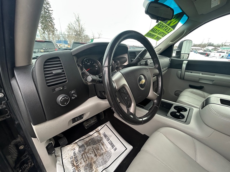 Chevrolet Silverado 2500HD LT1 Crew Cab Long Box 4WD 2009