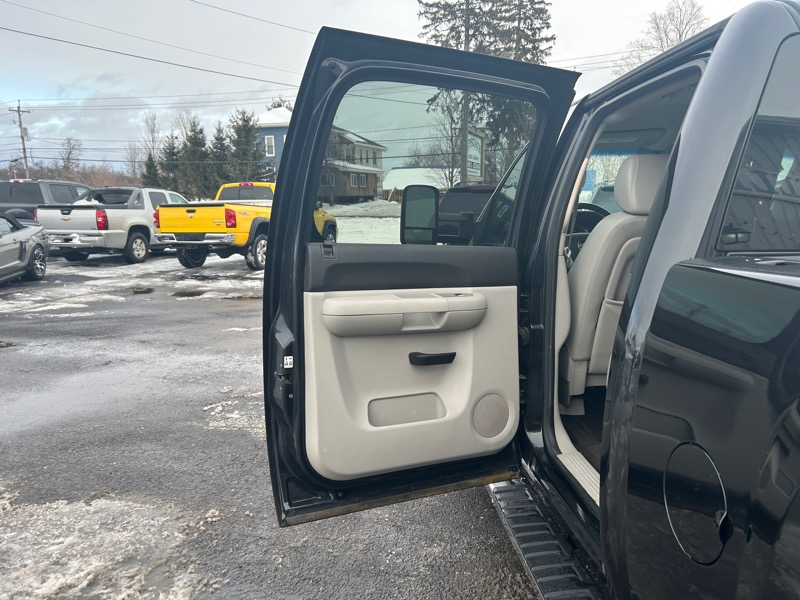 Chevrolet Silverado 2500HD LT1 Crew Cab Long Box 4WD 2009