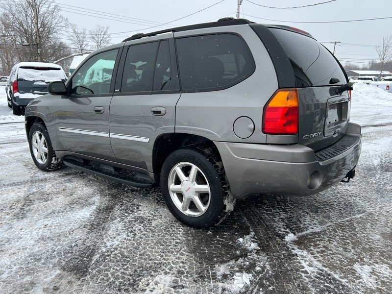 GMC Envoy SLE-1 4WD 2008