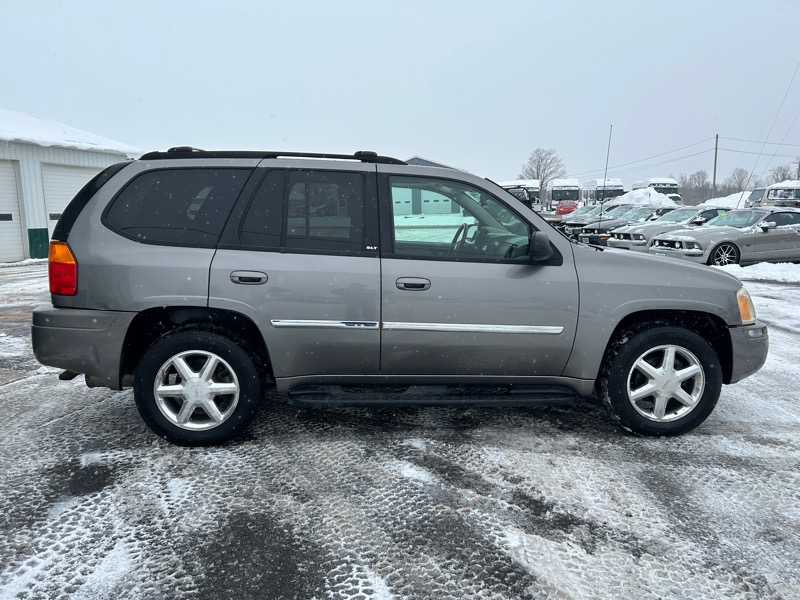 GMC Envoy SLE-1 4WD 2008
