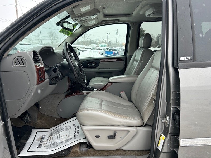 GMC Envoy SLE-1 4WD 2008