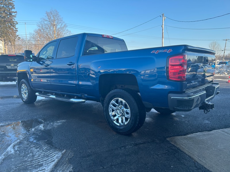 Chevrolet Silverado 2500HD LT Crew Cab 4WD 2017