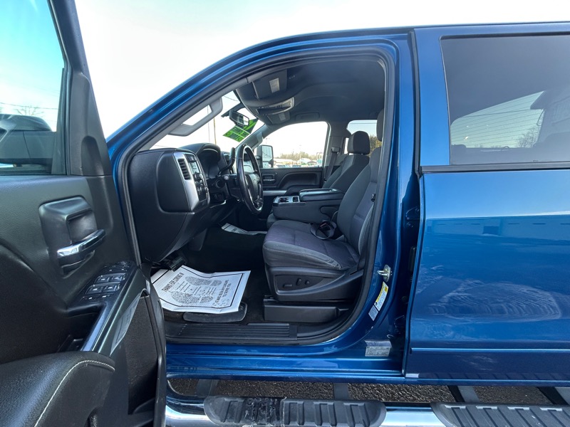 Chevrolet Silverado 2500HD LT Crew Cab 4WD 2017