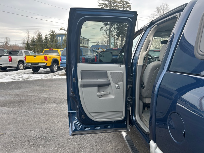 Dodge Ram 2500 Laramie Quad Cab 4WD 2007