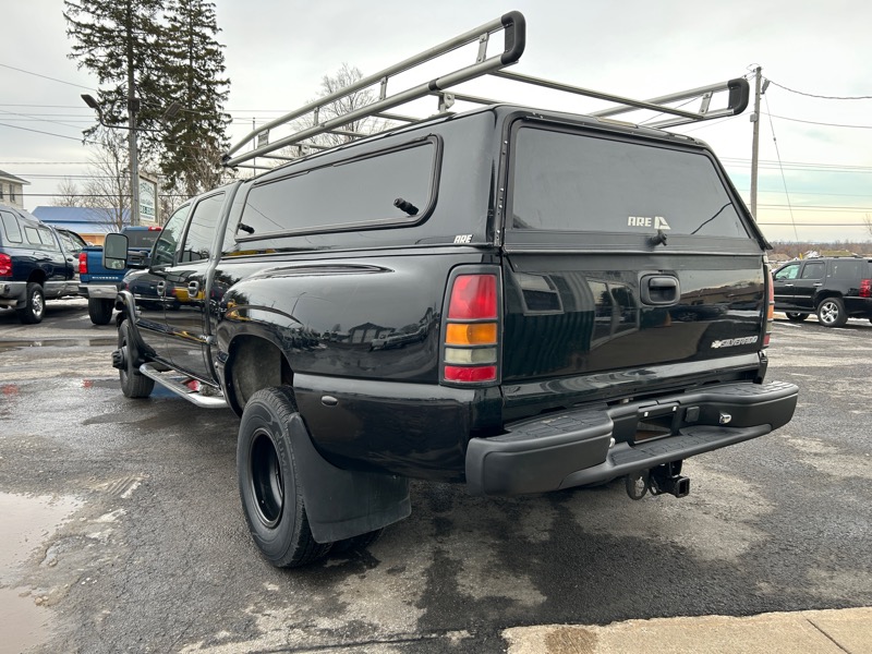 Chevrolet Silverado 3500 LT Crew Cab 4WD DRW 2006